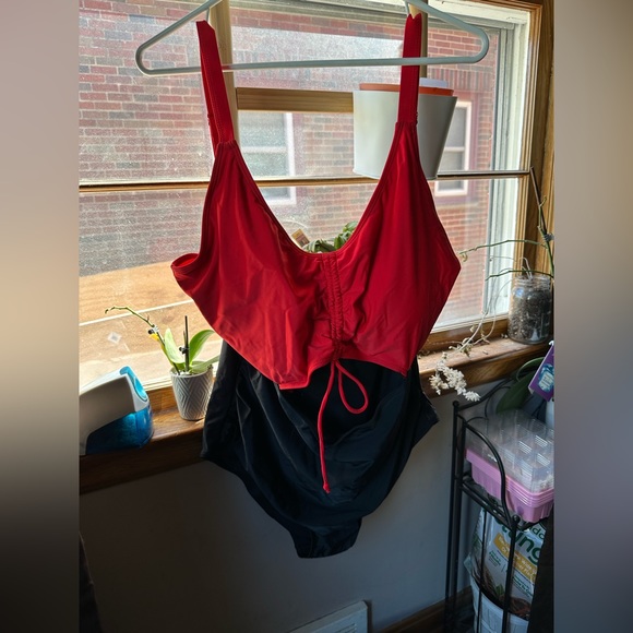 Daci Women Red Black Plus Size Swimsuits 1 Piece Cutout Tummy Control V Neck - Picture 6 of 10